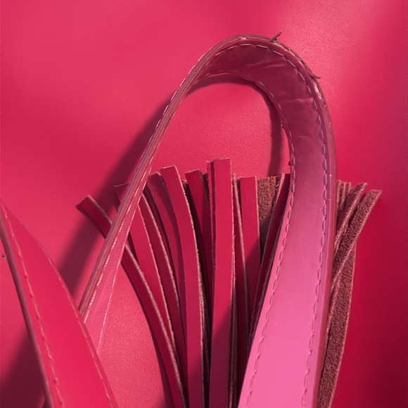 Joy & Iman Hot Pink Leather Tote Tassels Built In Organizer Tons Of Pockets - Picture 12 of 16
